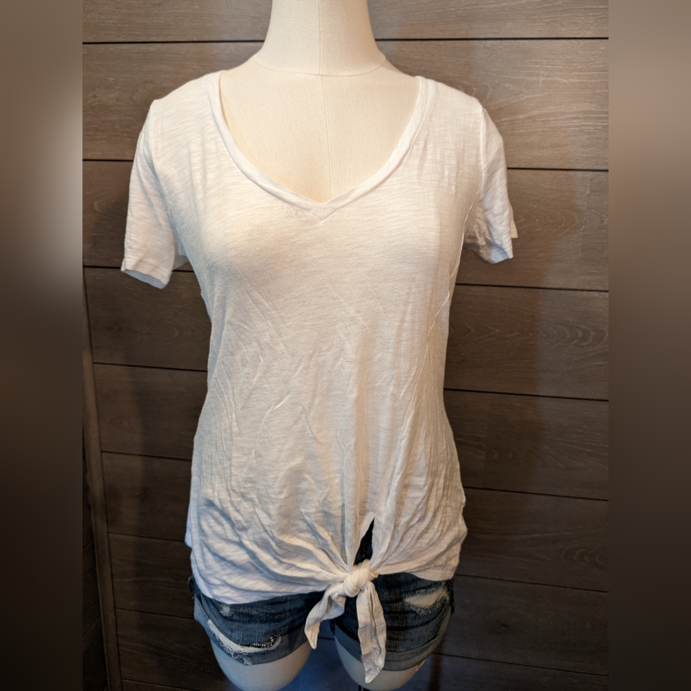 Express Women's Tee - Picture 1 of 3